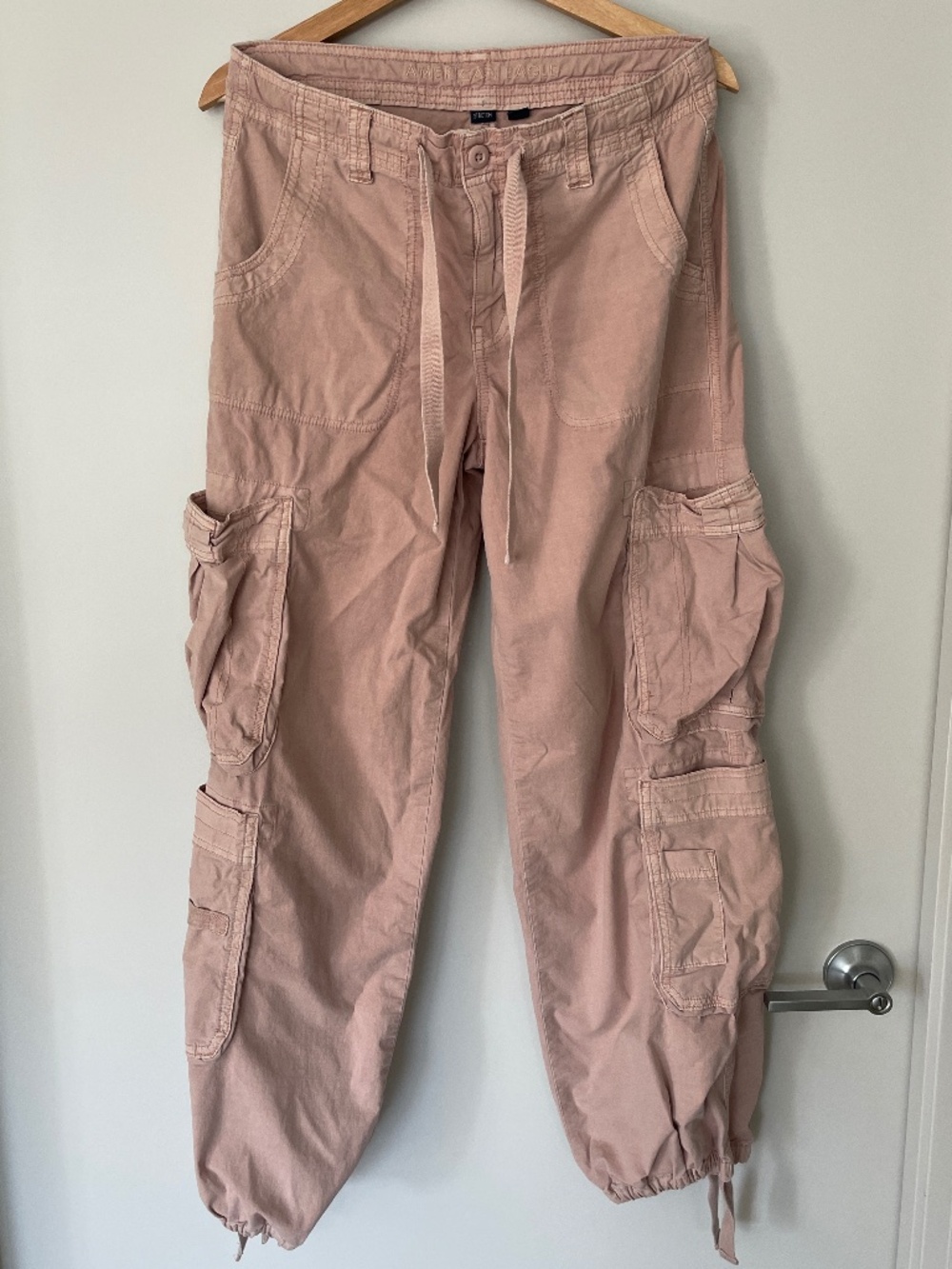 American Eagle Snappy Stretch Convertible Baggy Cargo Pants Size 2/fits M